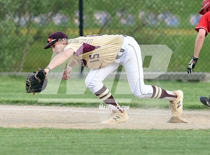 Thumbnail 3 in Regis vs. Iona Prep (CHSAA AA Winners Bracket Semifinal) photogallery.