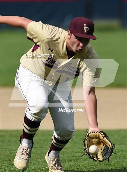 Thumbnail 2 in Regis vs. Iona Prep (CHSAA AA Winners Bracket Semifinal) photogallery.