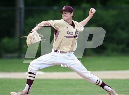 Thumbnail 2 in Regis vs. Iona Prep (CHSAA AA Winners Bracket Semifinal) photogallery.