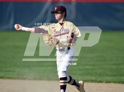Thumbnail 2 in Regis vs. Iona Prep (CHSAA AA Winners Bracket Semifinal) photogallery.