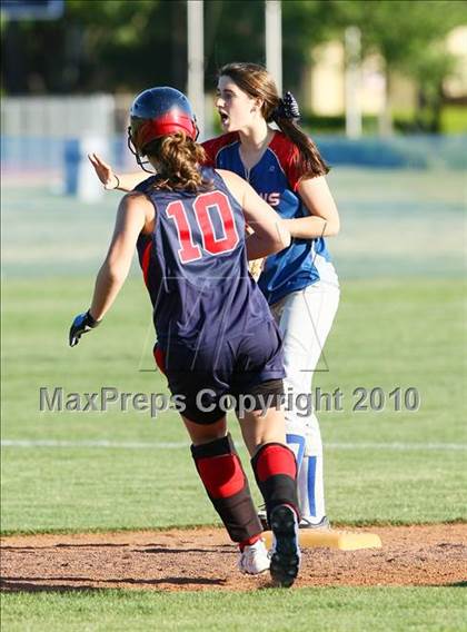 Thumbnail 3 in John Paul ll vs Trinity Christian photogallery.