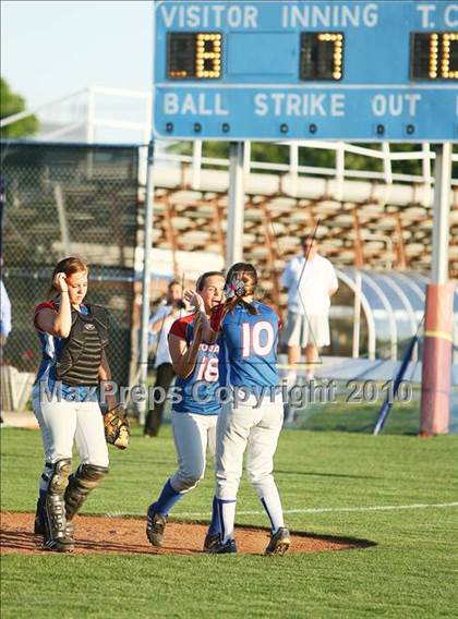 Thumbnail 3 in John Paul ll vs Trinity Christian photogallery.