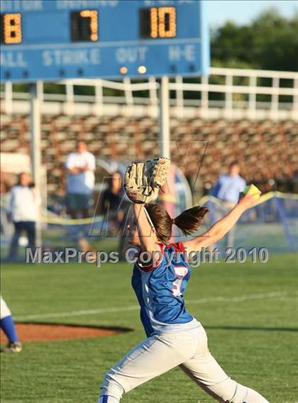 Thumbnail 1 in John Paul ll vs Trinity Christian photogallery.