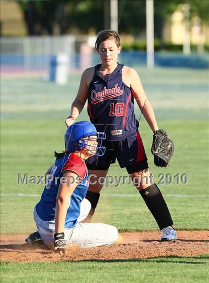 Thumbnail 3 in John Paul ll vs Trinity Christian photogallery.