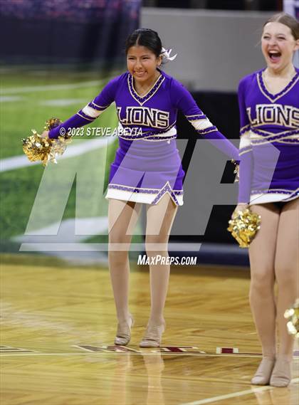 Thumbnail 2 in Littleton CHSAA Spirit Poms photogallery.