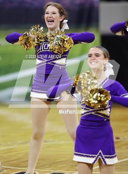 Thumbnail 2 in Littleton CHSAA Spirit Poms photogallery.