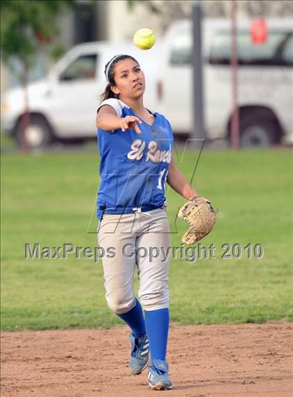 Thumbnail 1 in El Rancho @ Cantwell-Sacred Heart photogallery.