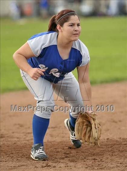 Thumbnail 1 in El Rancho @ Cantwell-Sacred Heart photogallery.
