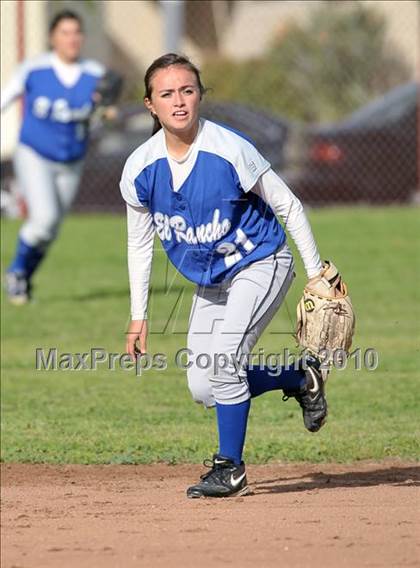 Thumbnail 3 in El Rancho @ Cantwell-Sacred Heart photogallery.