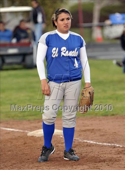 Thumbnail 1 in El Rancho @ Cantwell-Sacred Heart photogallery.
