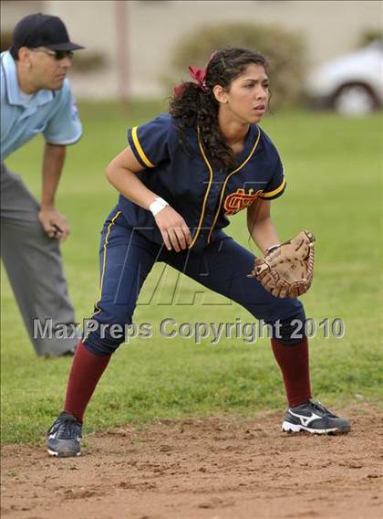 Thumbnail 1 in El Rancho @ Cantwell-Sacred Heart photogallery.