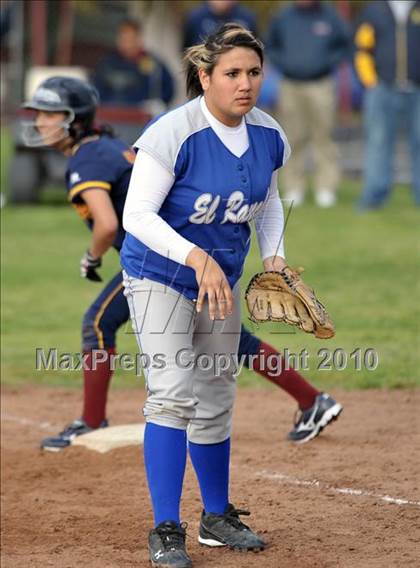 Thumbnail 2 in El Rancho @ Cantwell-Sacred Heart photogallery.