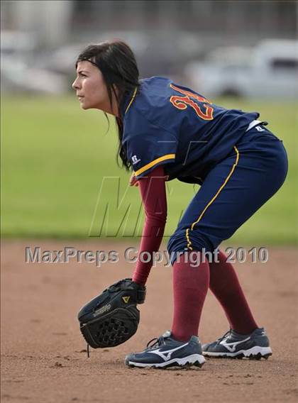 Thumbnail 1 in El Rancho @ Cantwell-Sacred Heart photogallery.