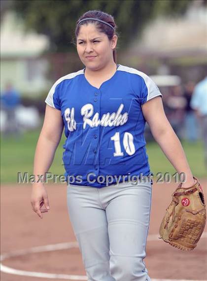Thumbnail 2 in El Rancho @ Cantwell-Sacred Heart photogallery.