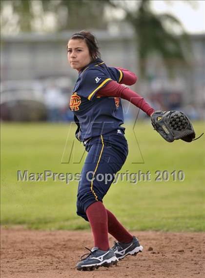 Thumbnail 3 in El Rancho @ Cantwell-Sacred Heart photogallery.