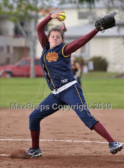 Thumbnail 2 in El Rancho @ Cantwell-Sacred Heart photogallery.