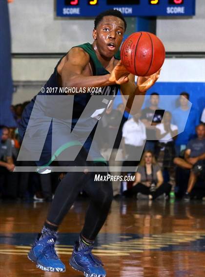 Thumbnail 1 in Bishop Montgomery vs. Chino Hills (CIF SoCal Open Playoffs) photogallery.