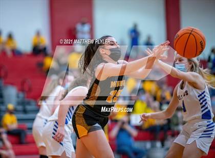 Thumbnail 2 in Princeton vs. Murphy (NCHSAA 1A Final) (1 of 2 - the game) photogallery.