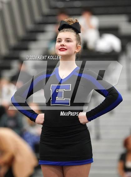 Thumbnail 2 in Utica Eisenhower vs. Franklin (MHSAA Districts) photogallery.