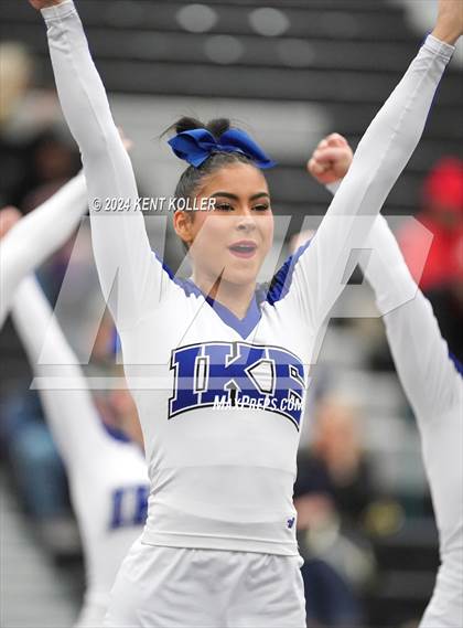 Thumbnail 2 in Utica Eisenhower vs. Franklin (MHSAA Districts) photogallery.