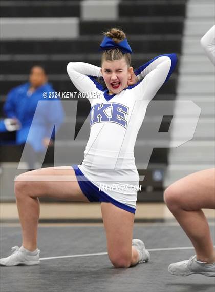 Thumbnail 2 in Utica Eisenhower vs. Franklin (MHSAA Districts) photogallery.