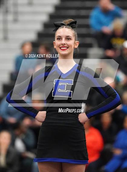Thumbnail 3 in Utica Eisenhower vs. Franklin (MHSAA Districts) photogallery.