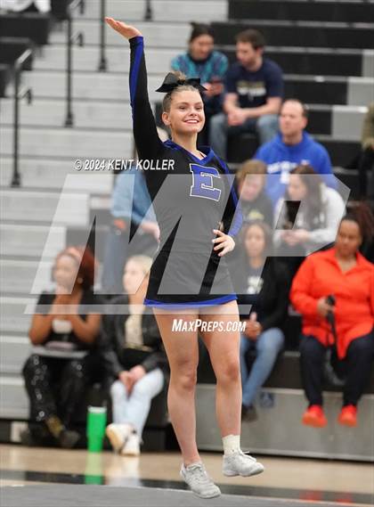Thumbnail 2 in Utica Eisenhower vs. Franklin (MHSAA Districts) photogallery.