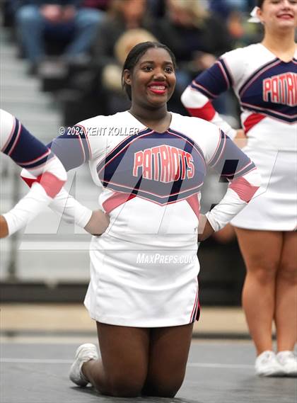 Thumbnail 1 in Utica Eisenhower vs. Franklin (MHSAA Districts) photogallery.