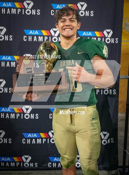 Thumbnail 2 in Saguaro vs. Basha (AIA Open Awards) photogallery.