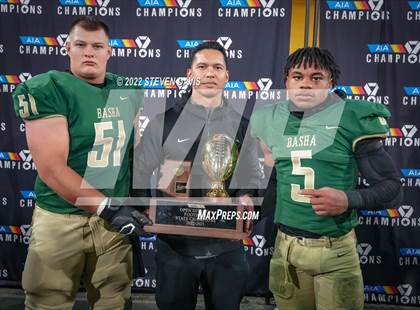 Thumbnail 1 in Saguaro vs. Basha (AIA Open Awards) photogallery.