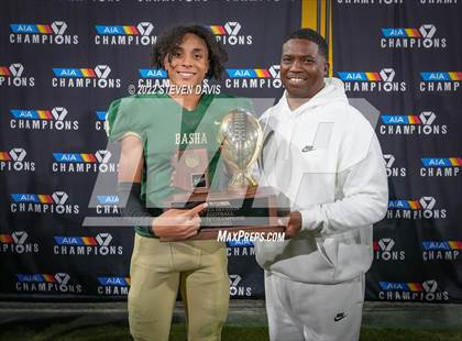 Thumbnail 2 in Saguaro vs. Basha (AIA Open Awards) photogallery.