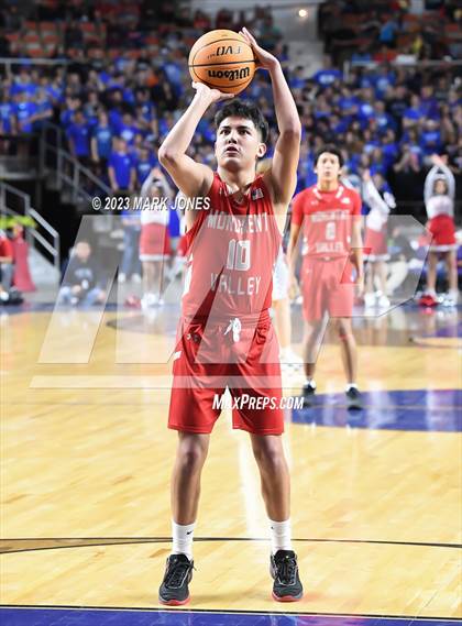 Thumbnail 3 in Monument Valley vs. Valley Christian (AIA 3A Final) photogallery.