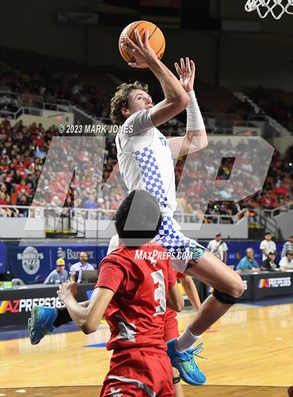 Thumbnail 1 in Monument Valley vs. Valley Christian (AIA 3A Final) photogallery.