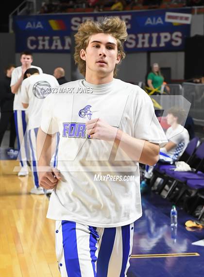 Thumbnail 1 in Monument Valley vs. Valley Christian (AIA 3A Final) photogallery.