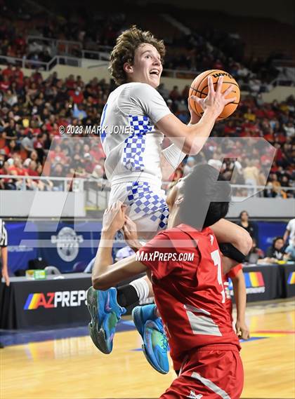 Thumbnail 3 in Monument Valley vs. Valley Christian (AIA 3A Final) photogallery.