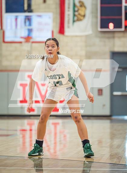 Thumbnail 2 in Harvard-Westlake vs. Mira Costa (Kiernan Klassic Showcase) photogallery.