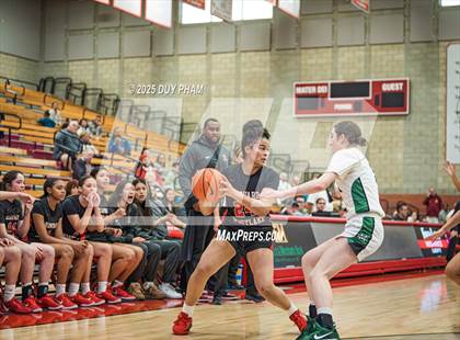 Thumbnail 2 in Harvard-Westlake vs. Mira Costa (Kiernan Klassic Showcase) photogallery.