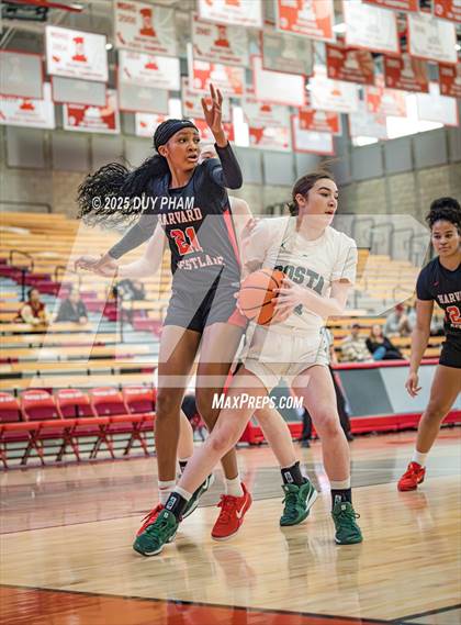 Thumbnail 3 in Harvard-Westlake vs. Mira Costa (Kiernan Klassic Showcase) photogallery.
