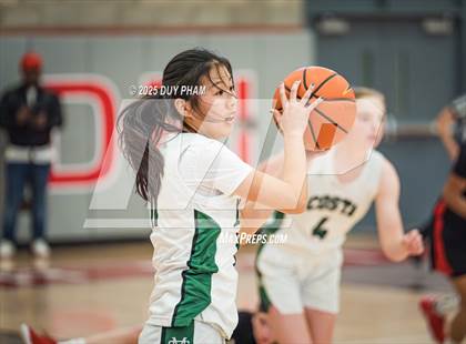 Thumbnail 3 in Harvard-Westlake vs. Mira Costa (Kiernan Klassic Showcase) photogallery.