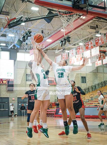 Thumbnail 1 in Harvard-Westlake vs. Mira Costa (Kiernan Klassic Showcase) photogallery.