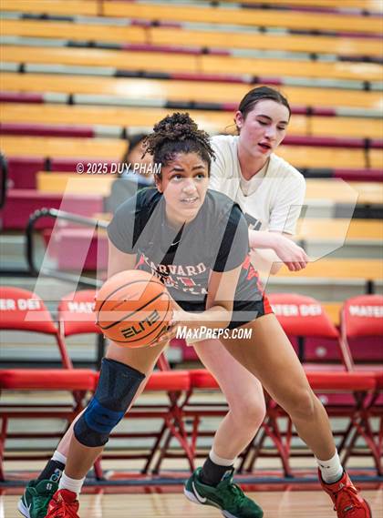 Thumbnail 1 in Harvard-Westlake vs. Mira Costa (Kiernan Klassic Showcase) photogallery.