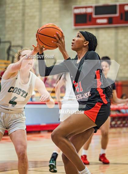 Thumbnail 2 in Harvard-Westlake vs. Mira Costa (Kiernan Klassic Showcase) photogallery.