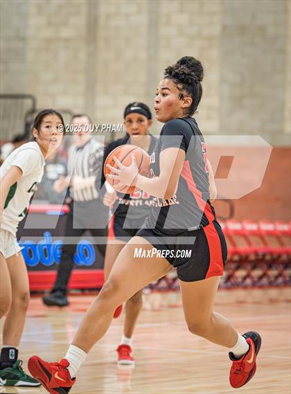 Thumbnail 1 in Harvard-Westlake vs. Mira Costa (Kiernan Klassic Showcase) photogallery.