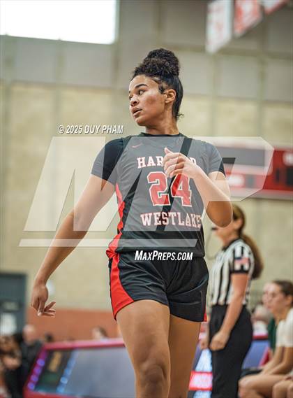 Thumbnail 3 in Harvard-Westlake vs. Mira Costa (Kiernan Klassic Showcase) photogallery.