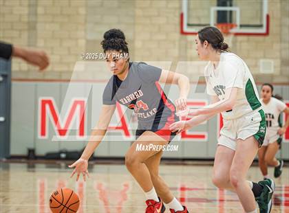 Thumbnail 3 in Harvard-Westlake vs. Mira Costa (Kiernan Klassic Showcase) photogallery.