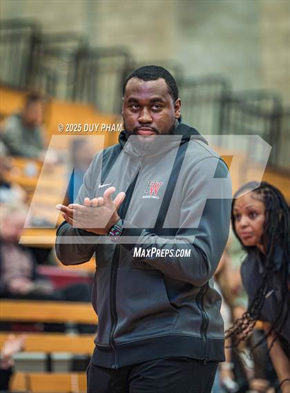 Thumbnail 2 in Harvard-Westlake vs. Mira Costa (Kiernan Klassic Showcase) photogallery.