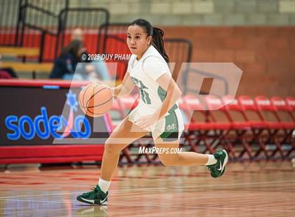 Thumbnail 2 in Harvard-Westlake vs. Mira Costa (Kiernan Klassic Showcase) photogallery.