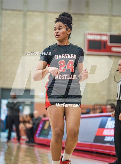Thumbnail 2 in Harvard-Westlake vs. Mira Costa (Kiernan Klassic Showcase) photogallery.