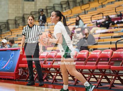 Thumbnail 3 in Harvard-Westlake vs. Mira Costa (Kiernan Klassic Showcase) photogallery.