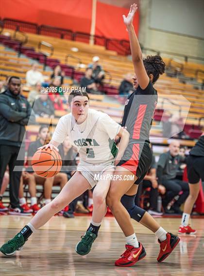Thumbnail 2 in Harvard-Westlake vs. Mira Costa (Kiernan Klassic Showcase) photogallery.